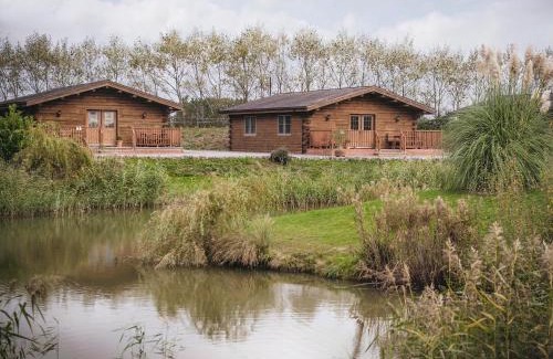 Wrangle Casa | Lake View Lodges - 25076