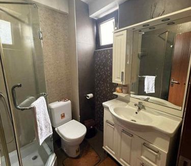 Varosh Apartamento | Lake View, Old Town, Balcony, Family & Couples APT