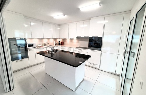 Locarno Apartamento | Lake View Penthouse 701