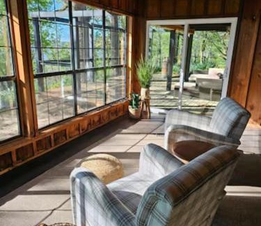 Russellville Casa | Lake View Retreat