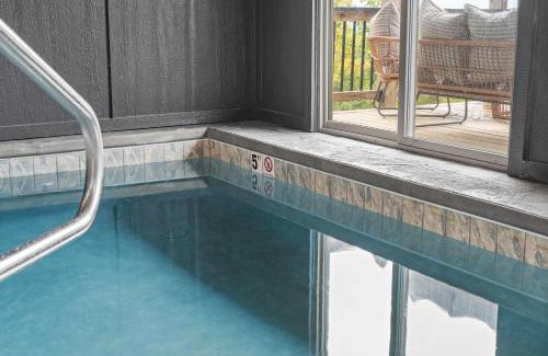 Sevierville Casa | Lake View Serenity - Indoor Pool - Arcade - Lake