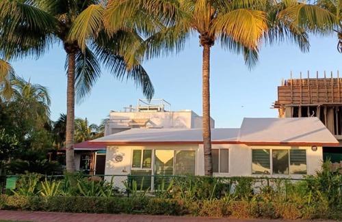 Zona Hotelera Villa | Lake view villa in the heart of the Hotel Zone in Cancun