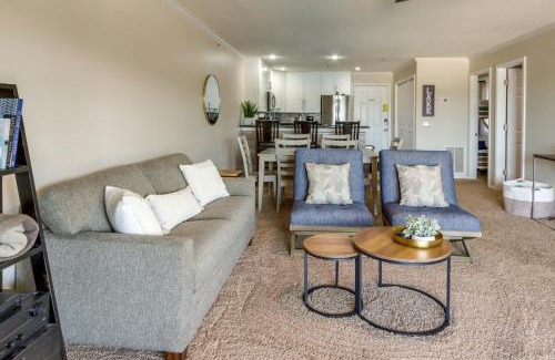 Osage Beach Apartamento | Lake Views and Pool Access Condo in Osage Beach!