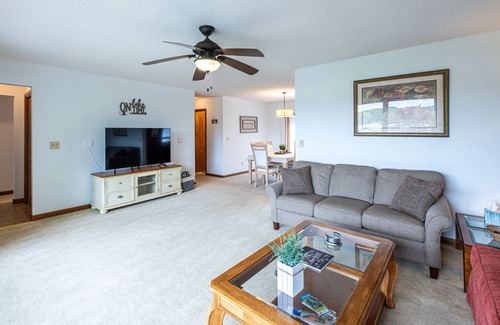 Tellico Village Casa | Lake Views in Tellico Village! Golf*Hike*Boat*Rest