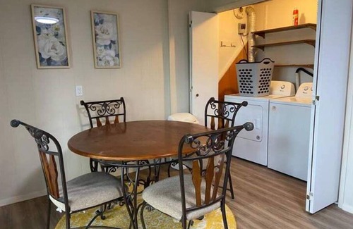 Somers Casa | Lake Views!-Minutes to public access-Somers, MT