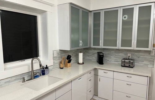 Columbia City Casa | Lake Views Overlooking Vibrant Columbia City