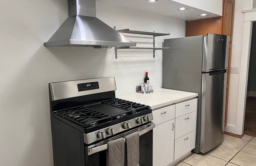 Columbia City Casa | Lake Views Overlooking Vibrant Columbia City