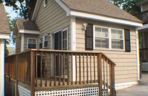 Laconia Cabaña | Lake views w private beach-Near Weirs Beach