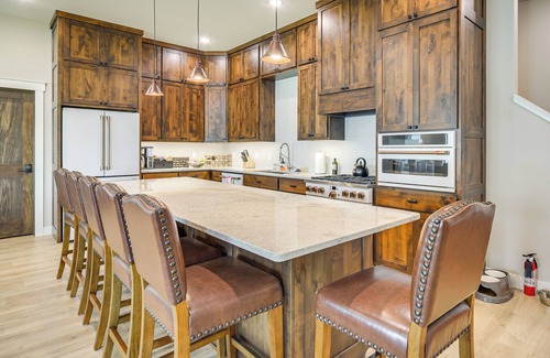Amery Cabina | Lake Wapogasset Home w/ Dock: 7 Mi to Amery