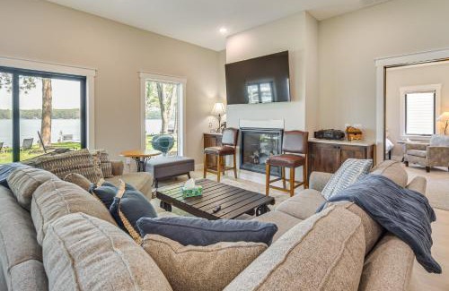 Amery Casa | Lake Wapogasset Home with Dock 7 Mi to Amery