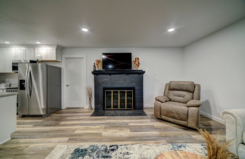 Silver Beach Casa | Lake Whatcom Getaway+Private Dock+Lake Access!