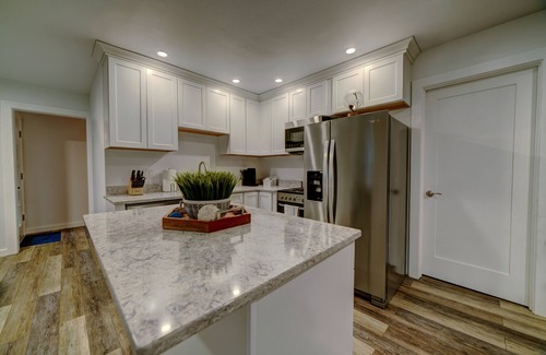 Silver Beach Casa | Lake Whatcom Getaway+Private Dock+Lake Access!