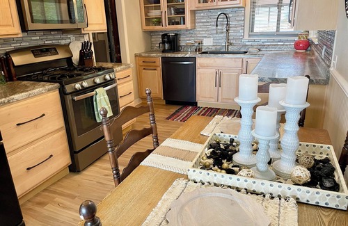 Fox Crossing Cabaña | Lake Winnebago Getaway!