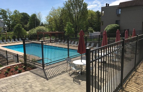 Weirs Beach Condominio | Lake Winnipesaukee 2 bedroom 2 bath near all the attractions and Gunstock skiing