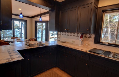 Gilford Villa | Lake Winnipesaukee True Island Property