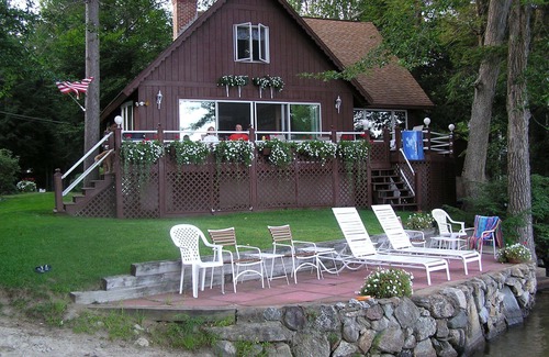 Meredith Casa | Lago winnipesaukee frente al agua cómoda casa durante todo el año