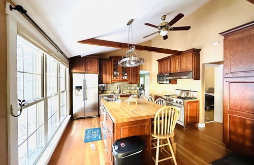 Lochmere Casa | Lake Winnisquam water front home