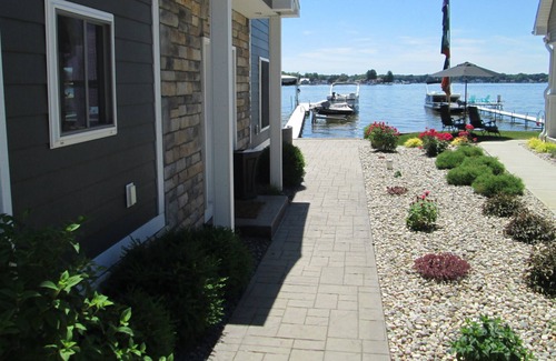 Manitou Beach-Devils Lake Casa | Lakefront Retreat with Hot Tub (on water)