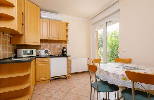 Balatonlelle Apartamento | Lakefront 1 by Interhome