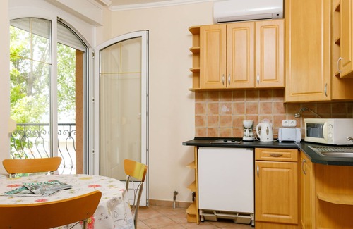 Balatonlelle Apartamento | Lakefront 2 by Interhome