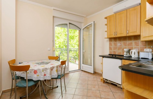 Balatonlelle Apartamento | Lakefront 2 by Interhome