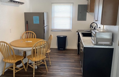 Kimberling City Cabina | Lakefront 2BR Cabin w/ Pool + Swim & Boat dock