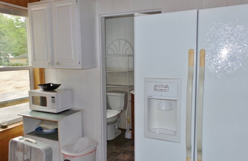 Meredith Cabaña | LAKEFRONT 3 BDRM, 2 LOFTS, BEACH, DOCK, close to town