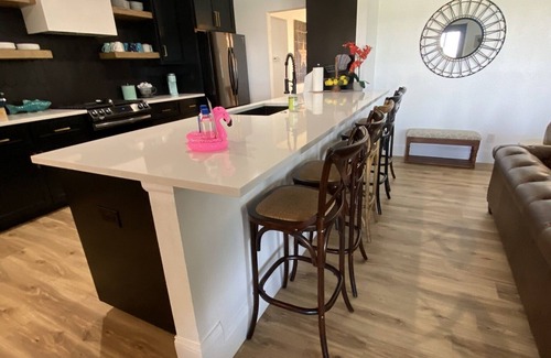 Rowlett Casa | LAKEFRONT 4 bd/3ba beautifully renovated POOL home w/ amazing sunset views
