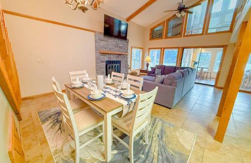 Camdenton Casa | Lakefront-4bd3ba-sleeps 12pp