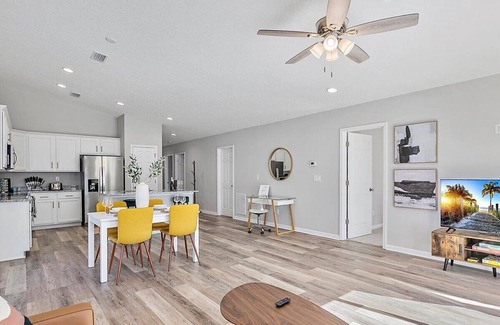 St. Marys Casa | Lakefront 4BR Retreat Near Kings Bay Modern & Remote Work Ready