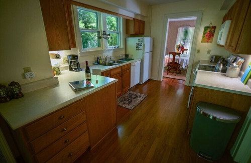 Town of Jerusalem Casa | Lakefront 5BR Cottage on Keuka Lake w/ Firepit
