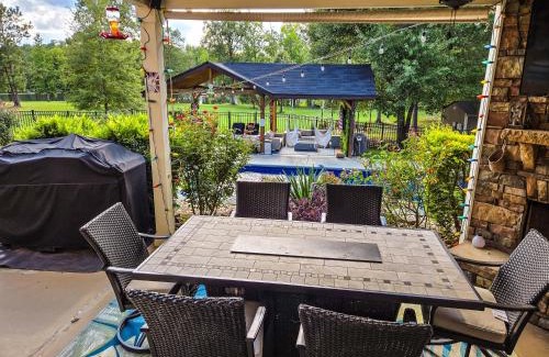 Upatoi Casa | Lakefront 6BR house with Pool, Game Room & Private Pier
