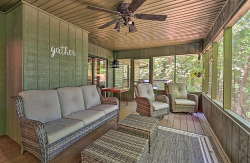 Anderson Casa | Lakefront Anderson Paradise Dock, Fire Pit!