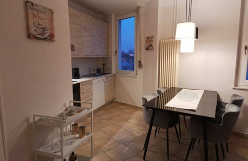 Caslano Apartamento | Apartamento frente al lago en Caslano (Casa Celeste)