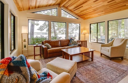 Baldwin Cabaña | Lakefront Baldwin Cottage w/ Deck & Private Beach!