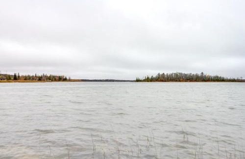 Puposky Casa | Lakefront Bemidji Getaway with Community Beach!
