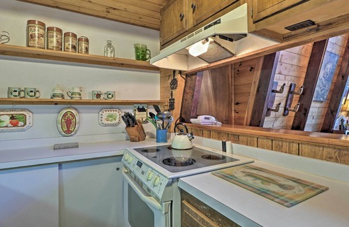 Glendale Casa | ¡NUEVO! Lakefront Berkshires House w / Deck, muelle + barco