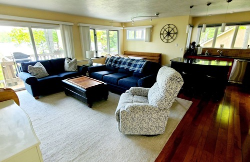 Lake Ann Casa | Lakefront Bliss: Spacious Home on Lake Ann perfect for Large Family 25 min to TC