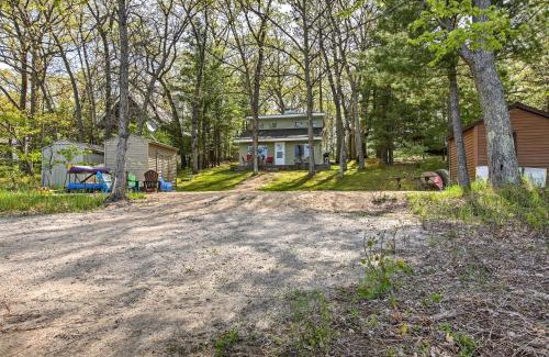 Branch Casa | Lakefront Branch Cottage with Dock, Kayaks and Grill!