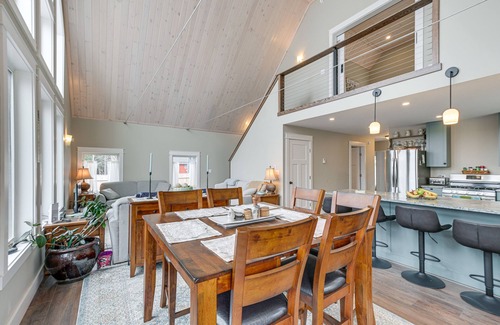 Bucksport Casa | Lakefront Bucksport Home w/ Fire Pit + Gas Grill!