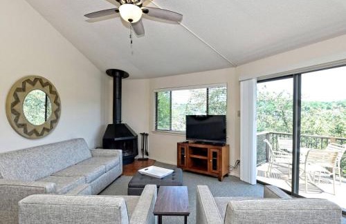Lakeway Casa | Lakefront Bungalow With Community Poolhot Tub #3