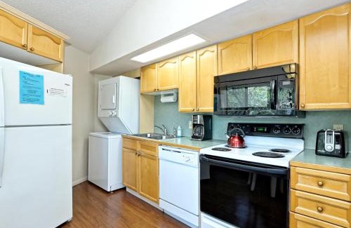 Lakeway Casa | Lakefront Bungalow With Community Poolhot Tub #5
