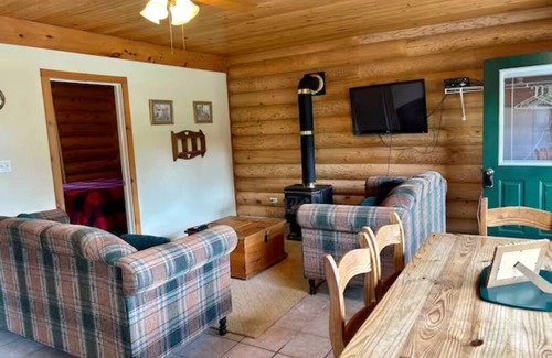 Unorganized Centre Parry Sound Cabina | Lakefront Cabin #2 - 4 Season - Sleeps 7