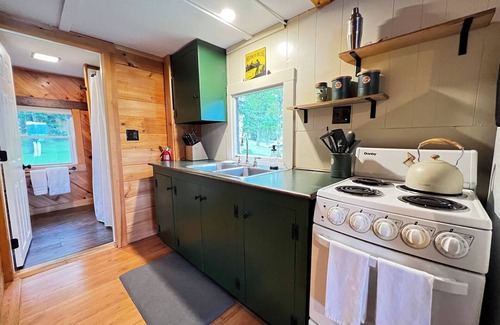 Rangeley Cabina | Lakefront Cabin - dock, beach, sauna, and views!