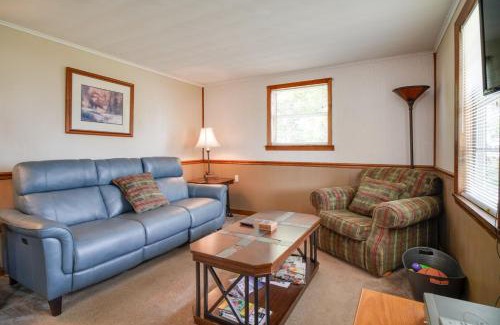 Dandridge Casa | Lakefront Cabin in Dandridge with Fire Pit and Grill!