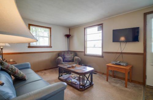 Dandridge Casa | Lakefront Cabin in Dandridge with Fire Pit and Grill!