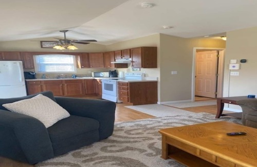 Jacksboro Cabaña | Lakefront Cabin in quiet cove. No steps to private boat slip. Pet friendly.