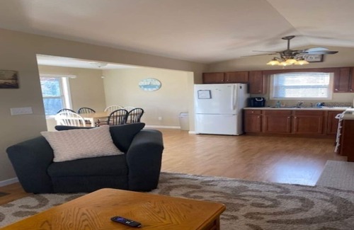 Jacksboro Cabaña | Lakefront Cabin in quiet cove. No steps to private boat slip. Pet friendly.