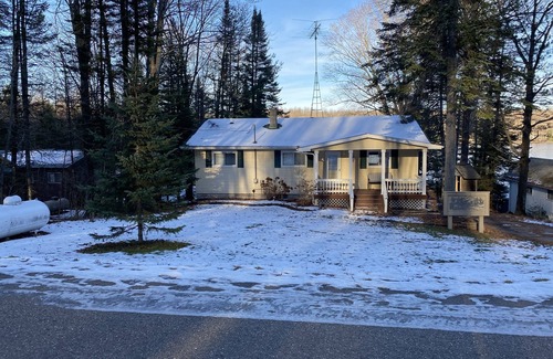 Crandon Cabina | Lakefront Cabin - less than 1 mile from the UTV/Snowmobile trails!