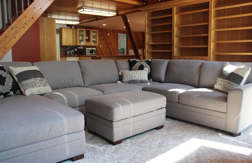 Eureka Casa | Lakefront cabin on Glen Lake! Sleeps 12. Guest House w/2nd kitchen included!